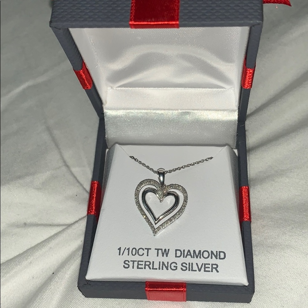 1/10 ct TW diamond heart necklace